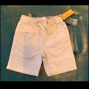 BOYS KHAKI SHORTS SIZE 4/5 - NWT